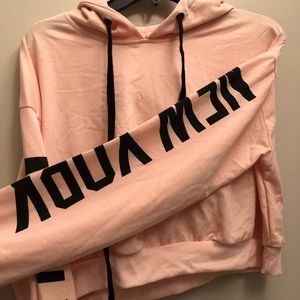 NWOT SheIn New York Cropped Sweatshirt Top